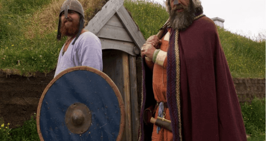 Aventure sur les traces des vikings : 8 jours d'histoire, de nature et d'aventure - background banner